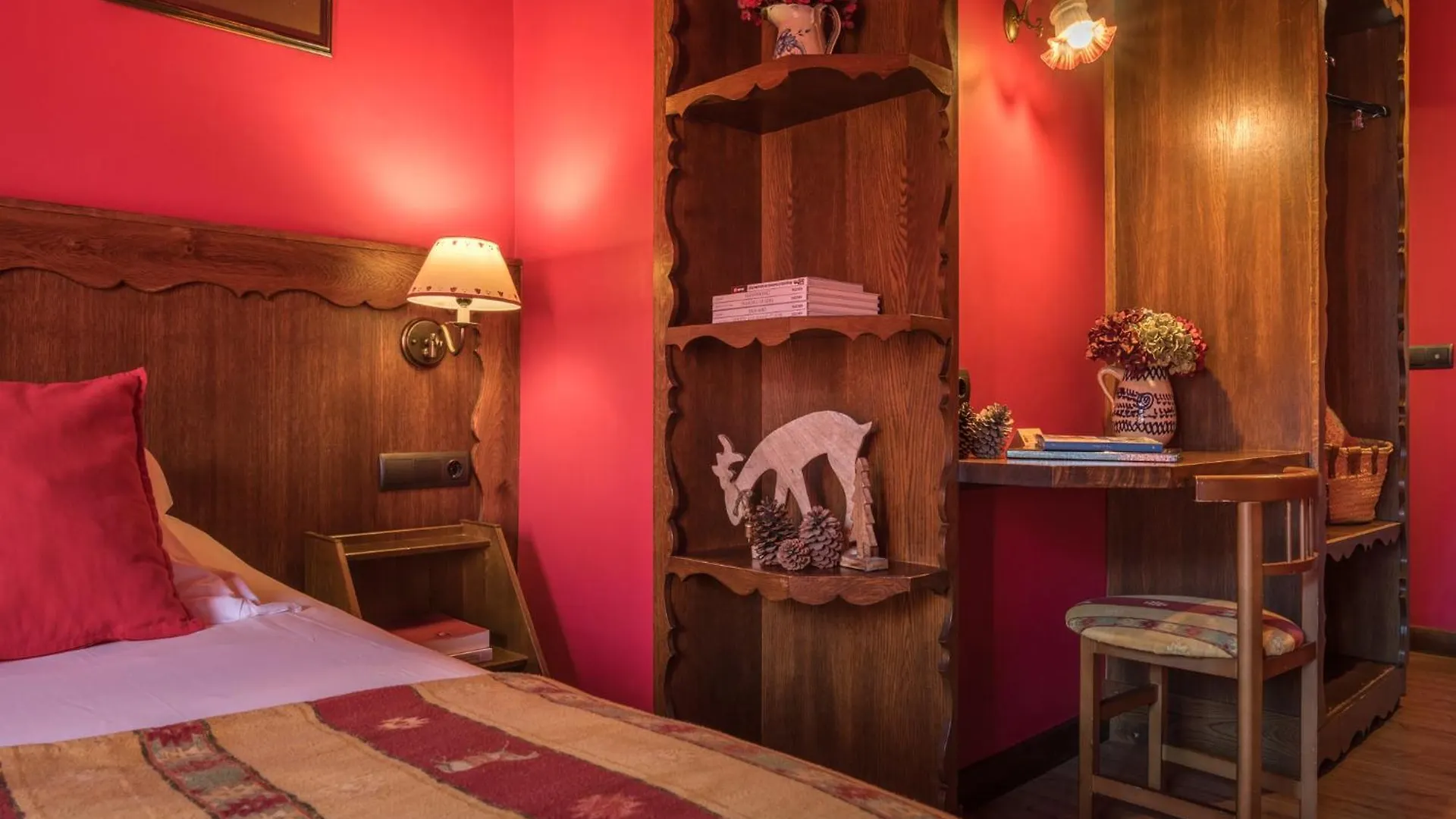 Hotel Aran La Abuela Vielha 3*,  Spain